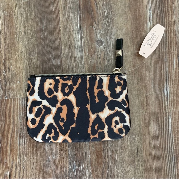 🔥 Victoria’s Secret Wristlet & Pouch Set - Picture 7 of 8